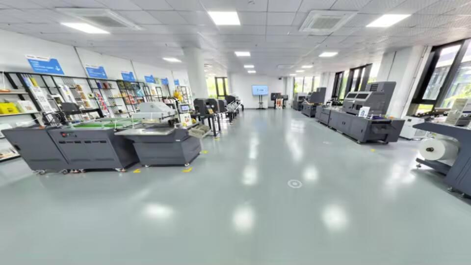 JetPress Single Pass UV Roll-to-Roll Printer
printer showroom