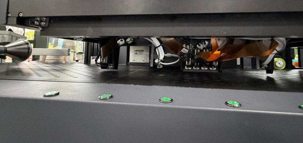 Focusinc 891S UV Single Pass Side Printing Setup with Plasma Treatment and Printhead Configurations