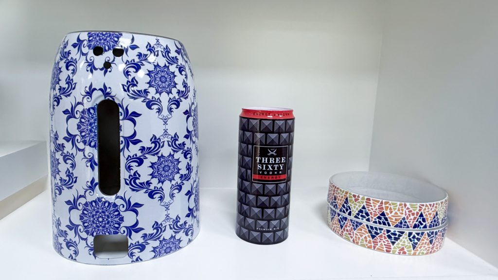  Custom printed stainless steel tumbler with full-color logo, printed by FOCUS HYDRA-360S cylinder UV printer