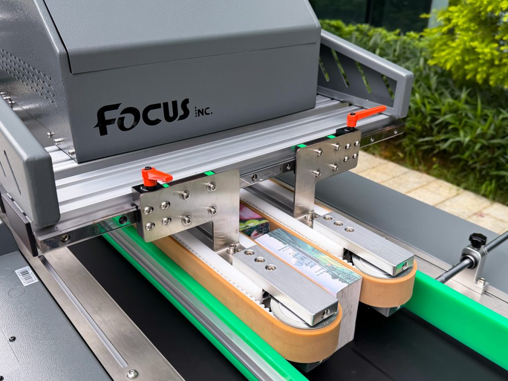 Single-Pass high-speed printing significantly improves printing productivity.