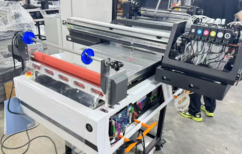 focus inc 6090 uv flatbed printer also can equipt with roll to roll printing device